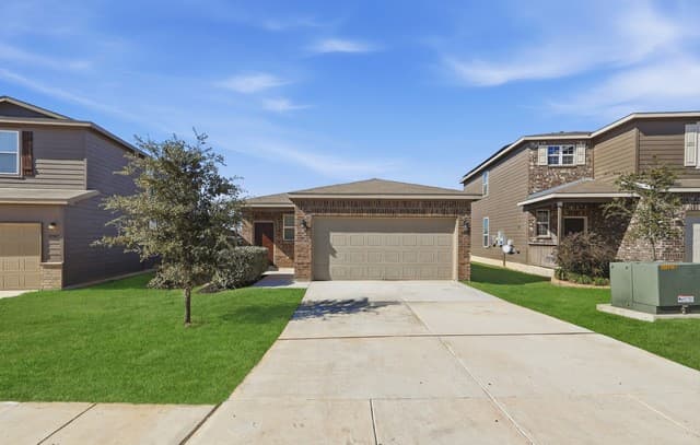 3-bedroom rental at 10911 Balmorhea in San Antonio, TX — photo 1