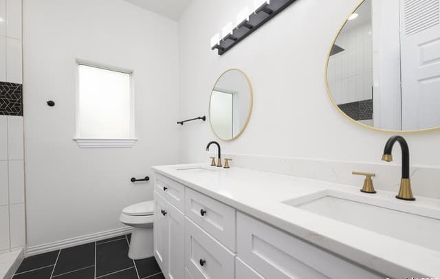 Home for sale at 543 McMonigal Place Unit BLDG. 1 in San Antonio, TX — photo 5