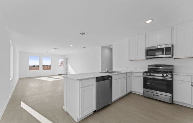 4-bedroom rental at 325 Kayden Court in Marion, TX — photo 4