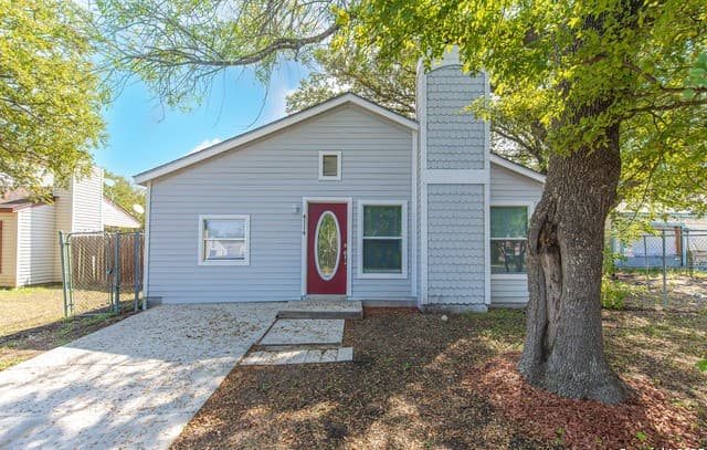3-bedroom rental at 4114 Dakota Sun in San Antonio, TX — photo 1