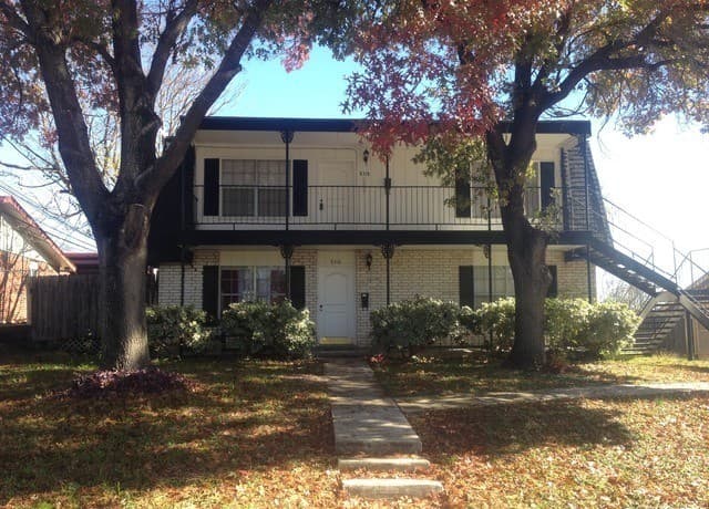 rental at 8316 York Dr in San Antonio, TX — photo 1