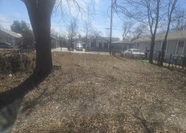 rental at 1537 Flanders in San Antonio, TX — photo 3