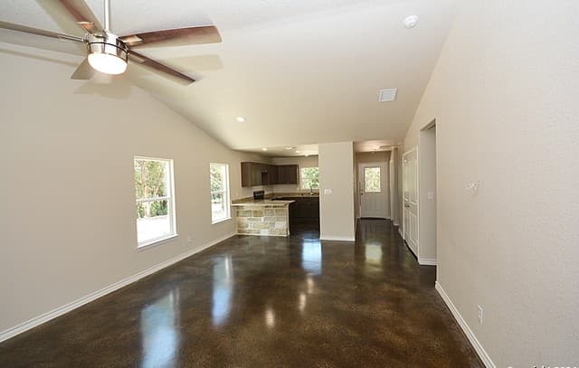 4-bedroom rental at 1270 Misty Ln in Spring Branch, TX — photo 2