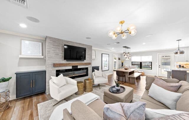 4-bedroom rental at 313 James St in Boerne, TX — photo 2
