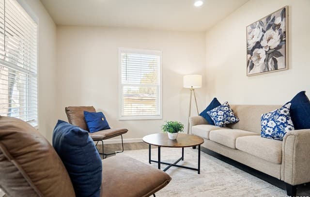 3-bedroom rental at 462 Springwood Ln in San Antonio, TX — photo 3