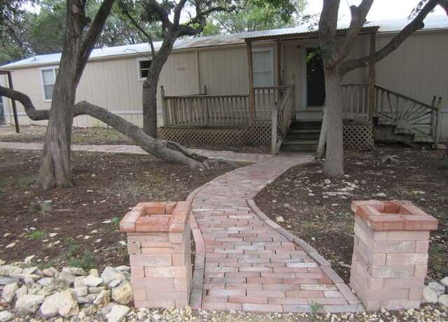 4-bedroom rental at 123 Frio in Bandera, TX — photo 1