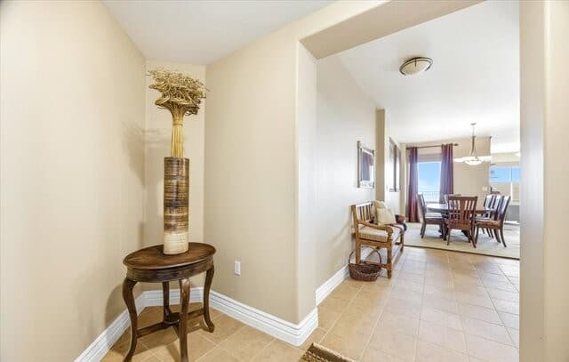 2-bedroom rental at 215 N Center St Unit 1503 in San Antonio, TX — photo 5