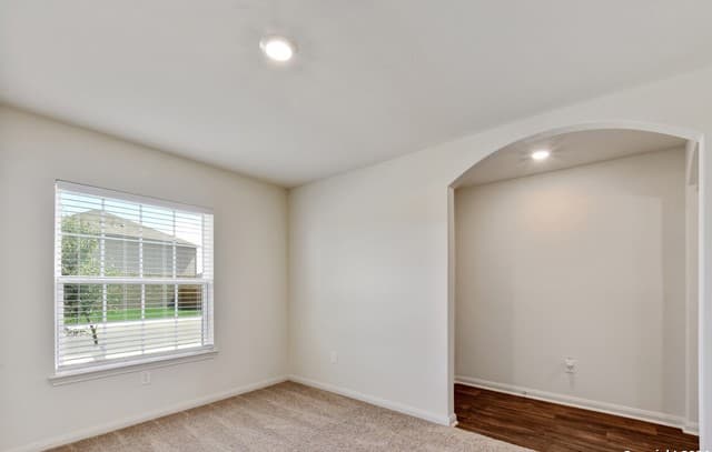 3-bedroom rental at 15115 Telfaire Meadow in Von Ormy, TX — photo 5