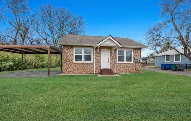 rental at 10436 Mountain View in San Antonio, TX — photo 2