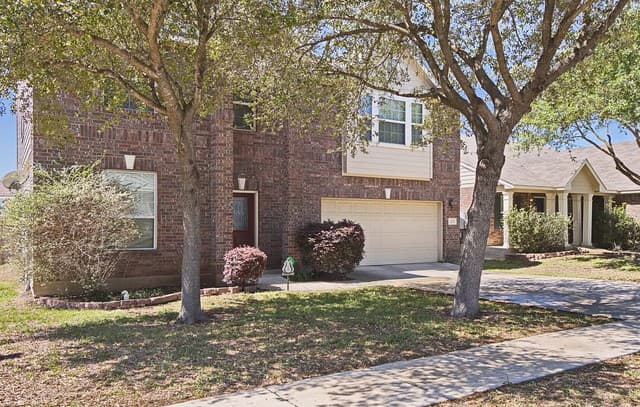 4-bedroom rental at 209 Fazio in Cibolo, TX — photo 2