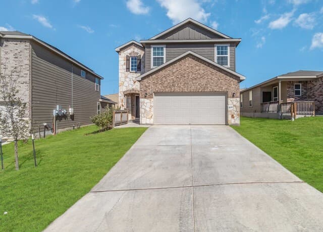 3-bedroom rental at 10331 Braunig in San Antonio, TX — photo 1