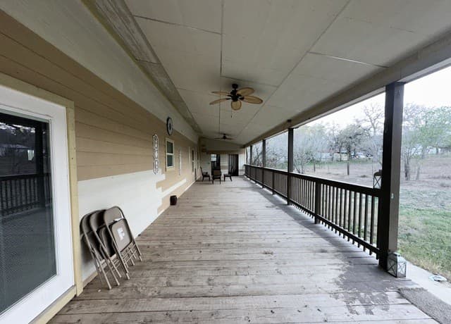 4-bedroom rental at 23185 Pleasanton in San Antonio, TX — photo 5
