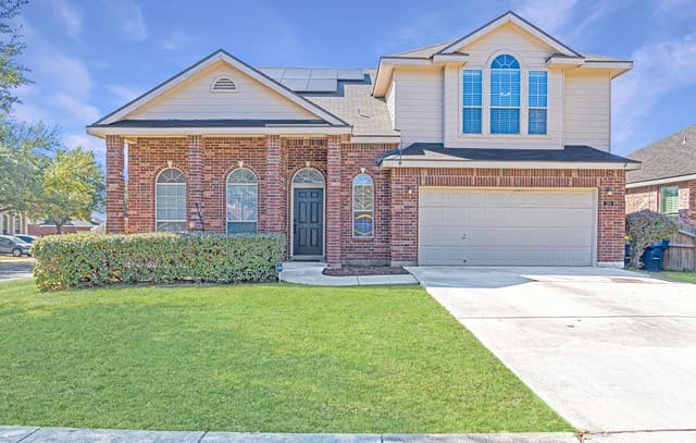 4-bedroom rental at 104 Yeager Circle in Cibolo, TX — photo 2