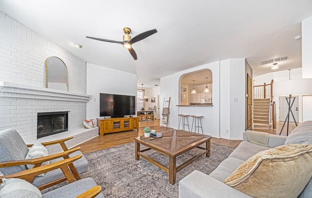 4-bedroom rental at 104 Yeager Circle in Cibolo, TX — photo 5