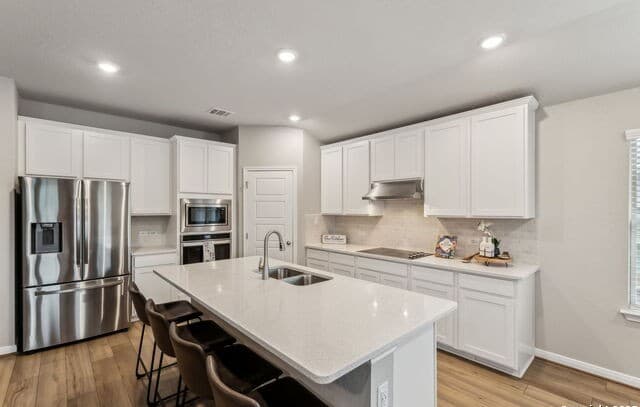 Home for sale at 320 Shelton Pass in Cibolo, TX — photo 4