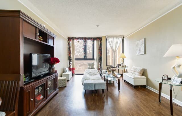 1-bedroom rental at 7701 Wurzbach Unit 308 in San Antonio, TX — photo 2