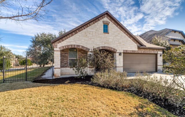 3-bedroom home for sale at 28442 Joanie Kay in San Antonio TX