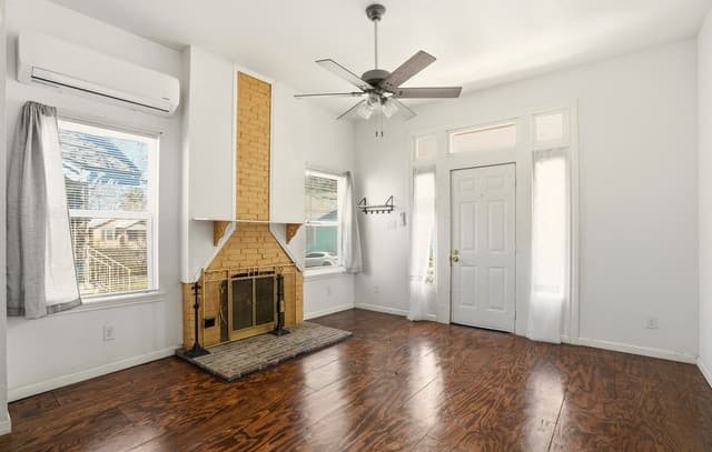 rental at 311 Castillo in San Antonio, TX — photo 5