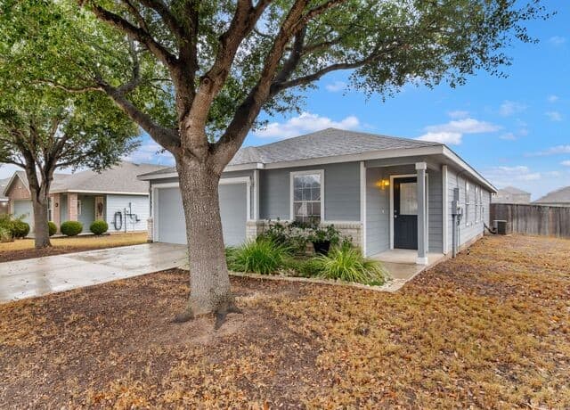 3-bedroom rental at 244 Cactus Patch in Selma, TX — photo 3