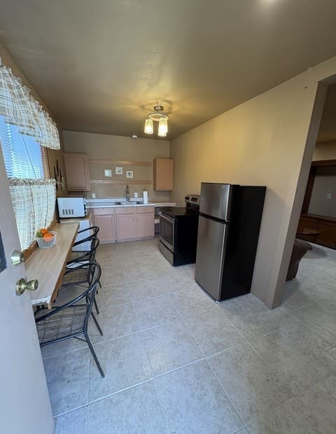 1-bedroom rental at 3722 Electra in San Antonio, TX — photo 5