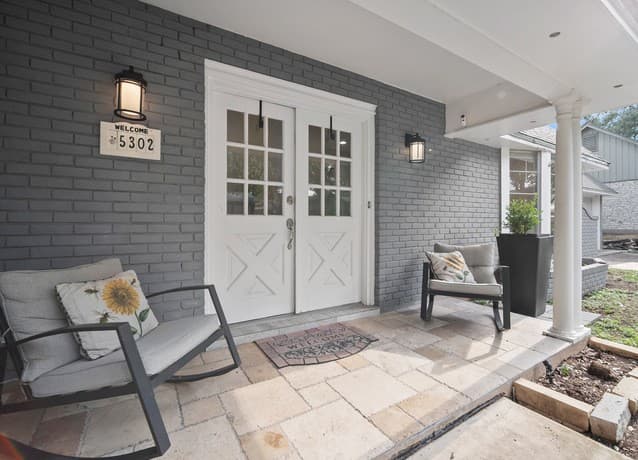4-bedroom rental at 5302 Charter Oak in San Antonio, TX — photo 3