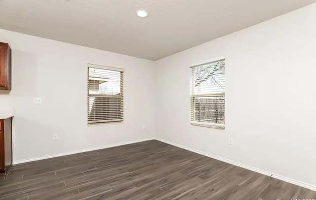 4-bedroom rental at 2115 Bigmouth Rod in San Antonio, TX — photo 3
