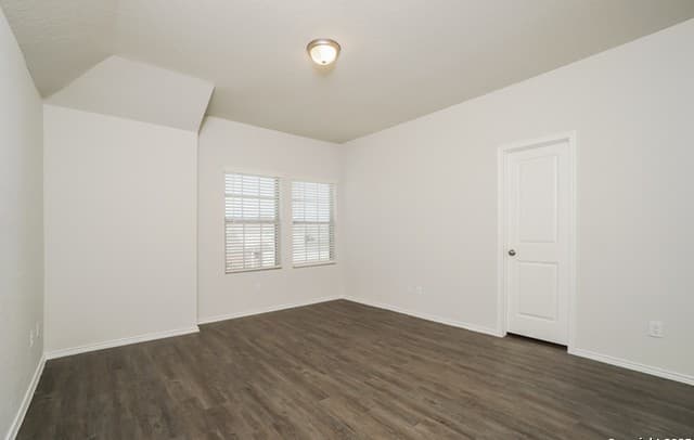 3-bedroom rental at 9347 Evening Shade Court in San Antonio, TX — photo 4