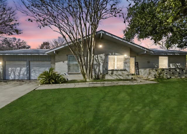 3-bedroom rental at 10119 Carolwood Drive in San Antonio, TX — photo 3