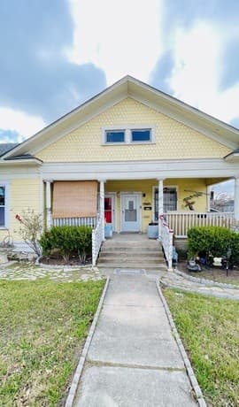 rental at 1108 Fresno in San Antonio, TX — photo 3