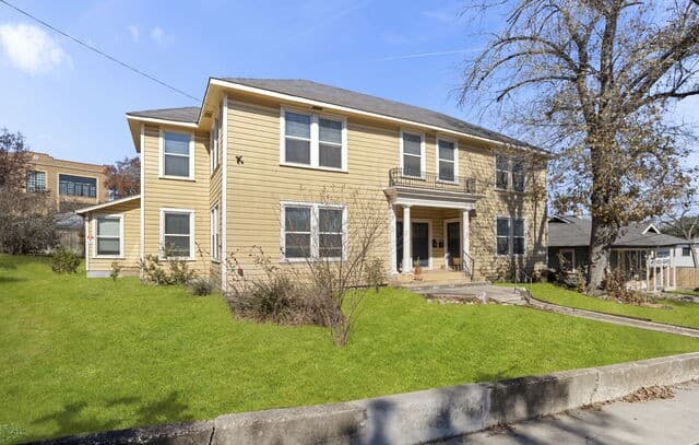 rental at 107 Willim in Alamo Heights, TX — photo 3