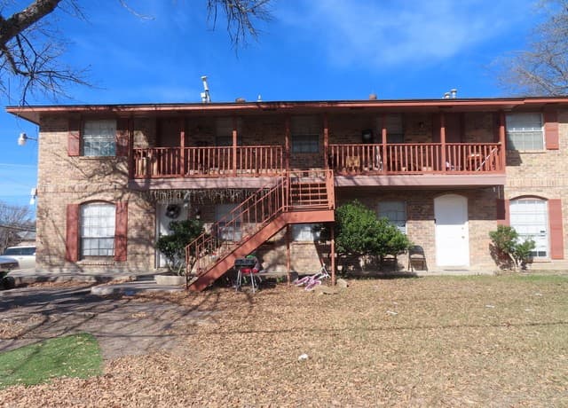 rental at 2003 Anchor Dr. in San Antonio, TX — photo 1