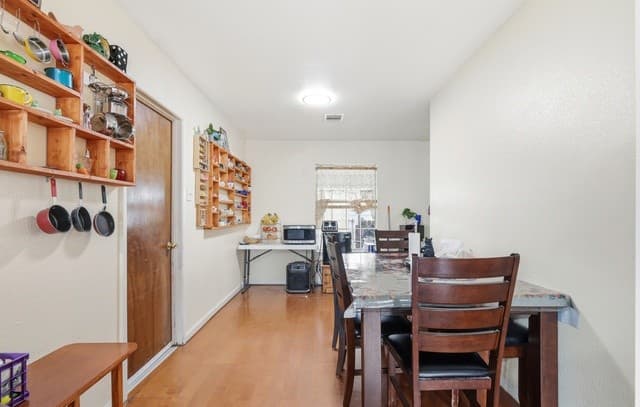 3-bedroom rental at 8335 Swift Eagle Dr in San Antonio, TX — photo 4