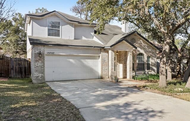 3-bedroom rental at 15727 Knollrun in San Antonio, TX — photo 3