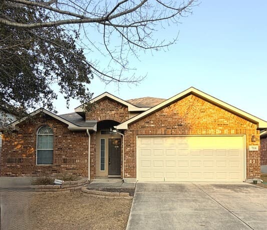 3-bedroom rental at 714 Point Sunset in San Antonio, TX — photo 1