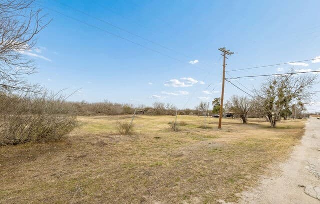 rental at 0 N Beyer in Marion, TX — photo 1