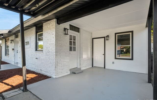 4-bedroom rental at 254 Kate Schenck in San Antonio, TX — photo 3