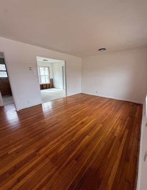 3-bedroom rental at 134 Cyril in San Antonio, TX — photo 2