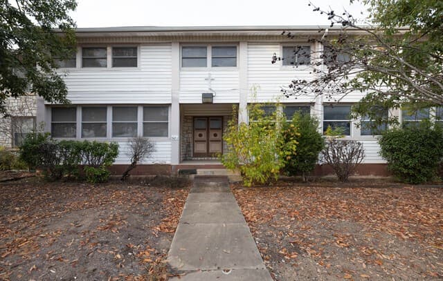 rental at 543 Club Dr in San Antonio, TX — photo 1