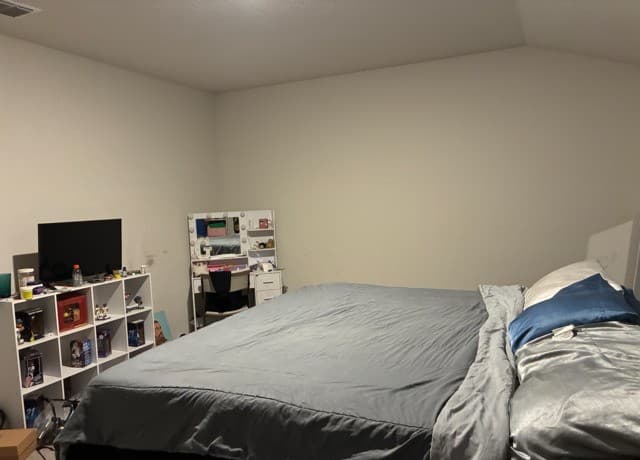 4-bedroom rental at 13511 Winemaker in San Antonio, TX — photo 5