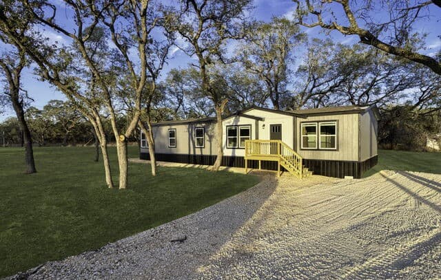 4-bedroom rental at 101 Mahaffey Way in San Antonio, TX — photo 1