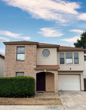 3-bedroom rental at 8911 Kenton Briar in San Antonio, TX — photo 1