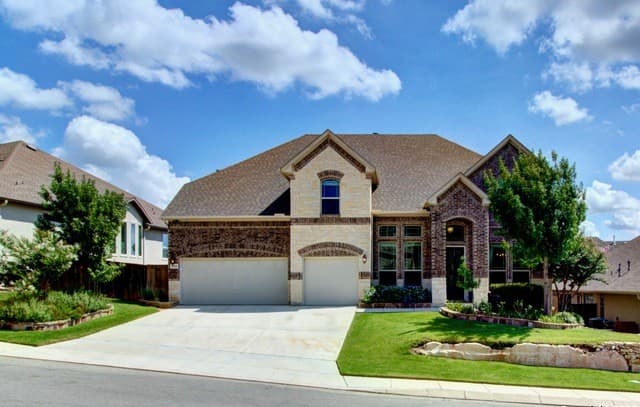 4-bedroom rental at 28518 Tristant Ridge in San Antonio, TX — photo 1
