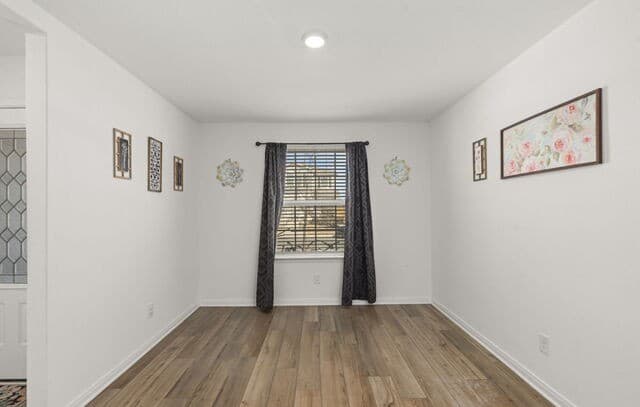 3-bedroom rental at 12024 Luckey Villa in San Antonio, TX — photo 4
