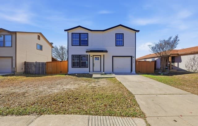 4-bedroom rental at 735 Inks Farm in San Antonio, TX — photo 2