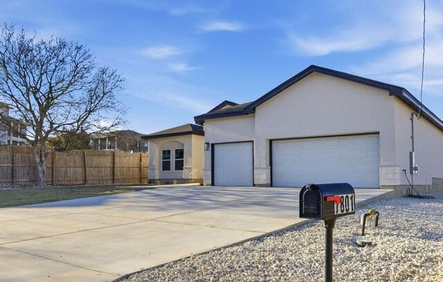 Home for sale at 7801 Yellow Bark in Selma, TX — photo 2