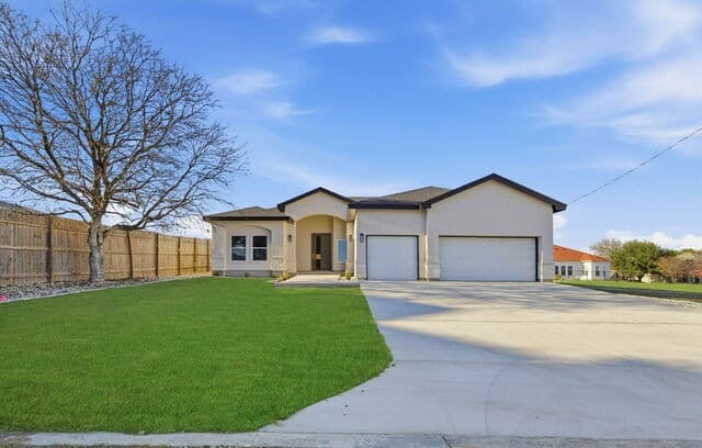 Home for sale at 7801 Yellow Bark in Selma, TX — photo 3