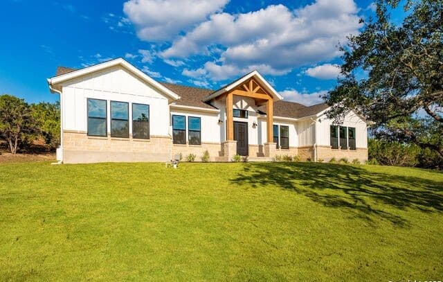 3-bedroom rental at 29118 Bambi in Boerne, TX — photo 1