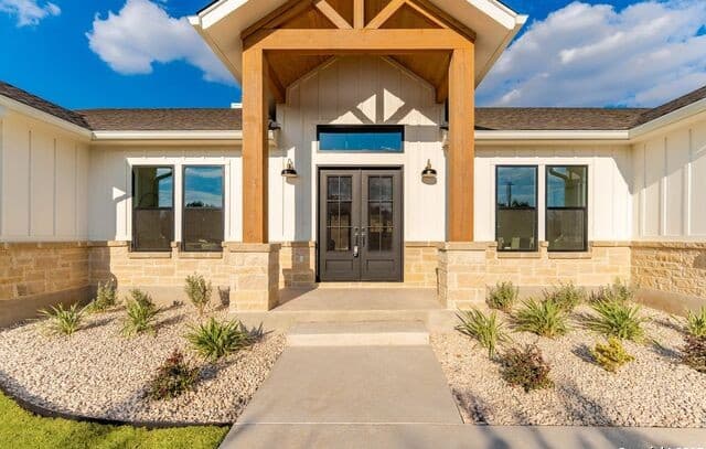 3-bedroom rental at 29118 Bambi in Boerne, TX — photo 3