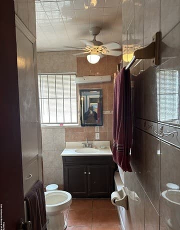 2-bedroom rental at 3903 Houston in San Antonio, TX — photo 5