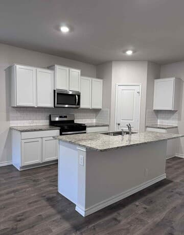 4-bedroom rental at 21328 Ruby in San Antonio, TX — photo 3